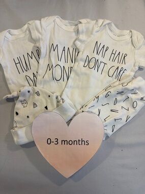 💦 Rae Dunn - Baby White Outfit Set